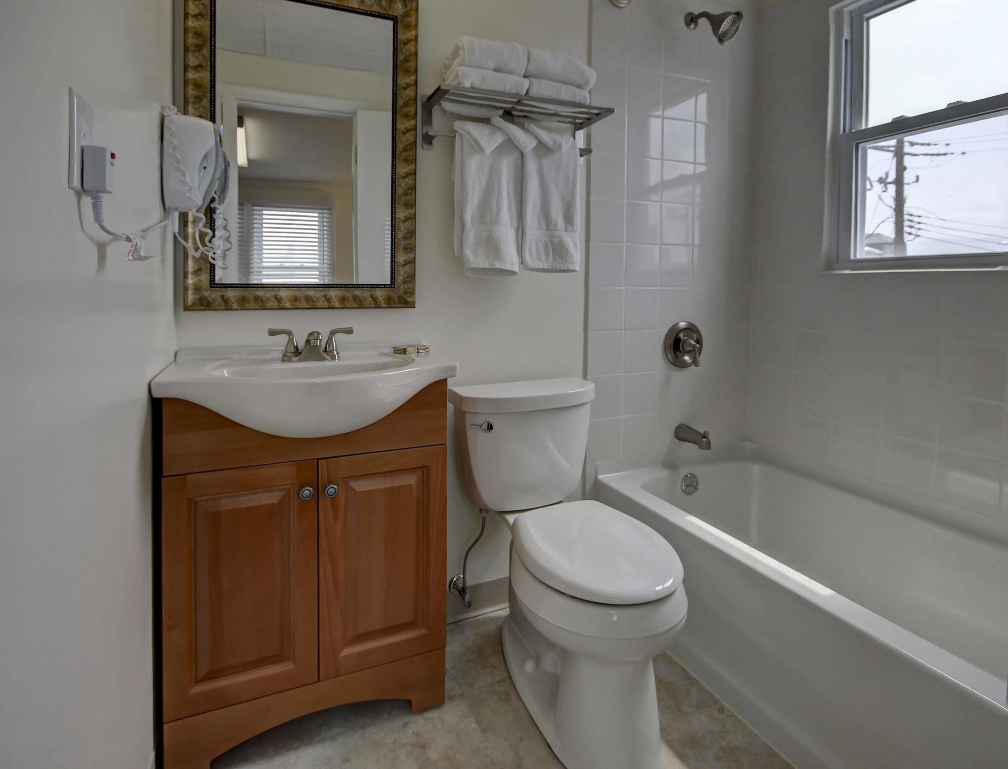 The Wellington Hotel & Suites Oceanblock Ocean City Dış mekan fotoğraf